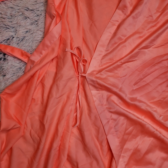 Victoria Secrets Silk Robe - Picture 4 of 6